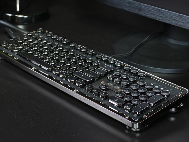 Retro Classic Keyboard