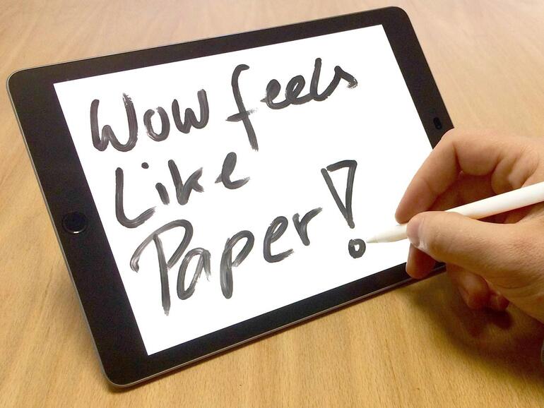 Dank Folie malt es sich auf dem iPad wie auf Papie