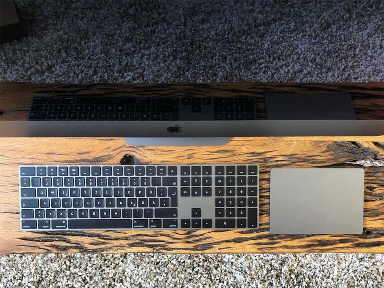 Optisch ist der neue iMac Pro eine Augenweide. Aber auch in Sachen Leistungsdaten muss er sich nicht verstecken. Nie gab es einen Mac mit mehr Power!