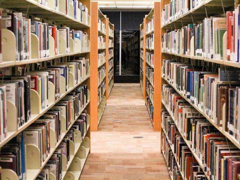 Wikipedia liefert Wissen, Apple aber keine Gegenleistung?