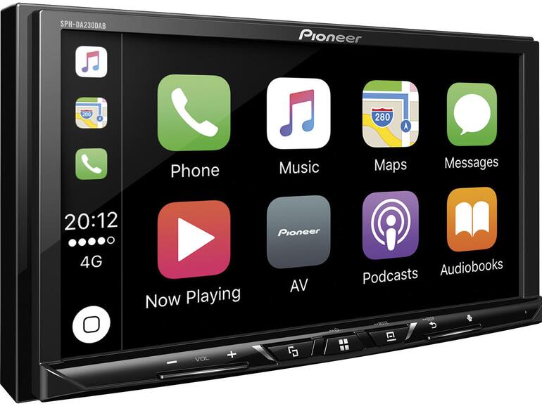 Pioneer DA230DAB: Made for iPhone – aber leider nur per USB-Kabel. Dafür glänzt der Pioneer-Receiver mit einem 7-Zoll-Display, DAB+-Digitalradio, dem Abspielen von Videos per USB und der Unterstützung des Audio-FLAC-Formats.