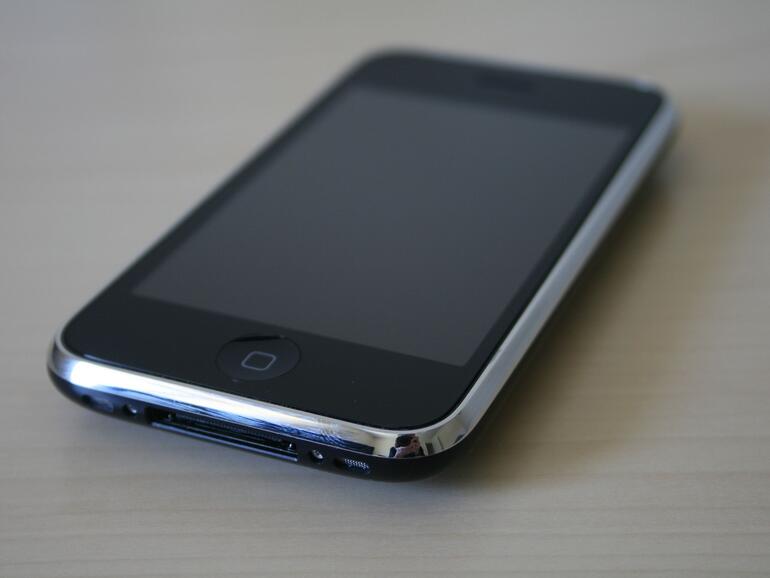 iPhone 3GS