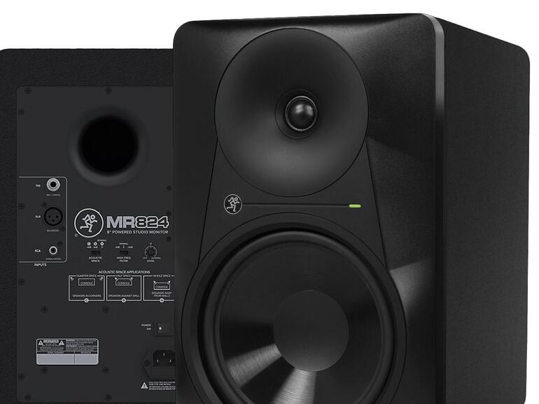 Die eingebauten Klangfilter erlauben eine dezente, aber effektive Anpassung der Höhen sowie eine Aufstellung in Wandnähe.