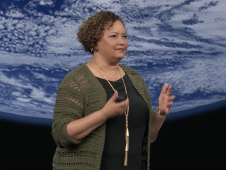 Lisa Jackson von Apple während der iPhone-Keynote am 12. September