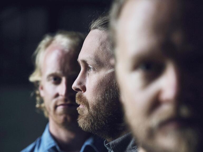 Gunnar Már Jakobsson, Ragnar Ólafsson und Daniel Auðunsson bilden Árstíðir.