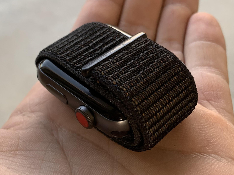 Apple Watch mit dem Sport Loop vor Kratzern schützen | Mac Life