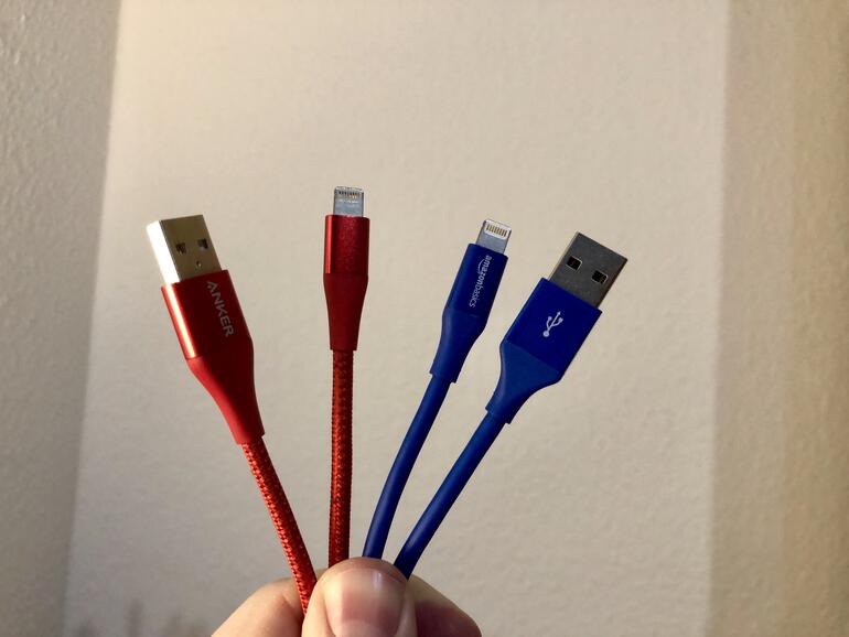 Gewobene Nylon-Kabel ziehe ich dem Material dieses AmazonBasics-Kabels vor