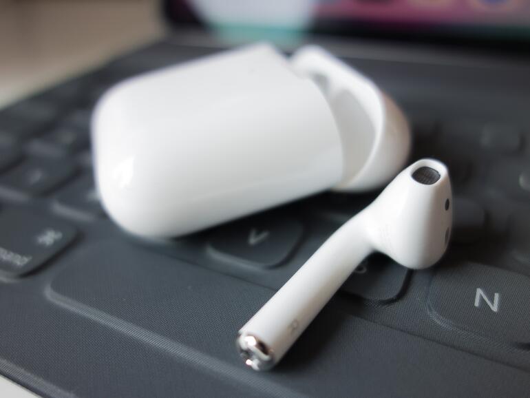 AirPods 2. Generation: Auf den ersten Blick gibt es keinen Unterschied zum Vorgängermodell, dennoch hat sich einiges getan…