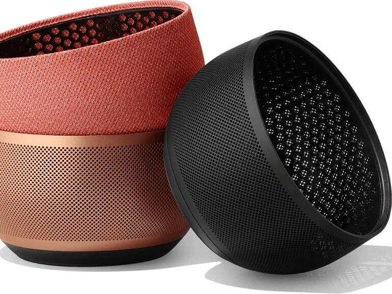 Bunte Adapter für den Tausch beim Google Home