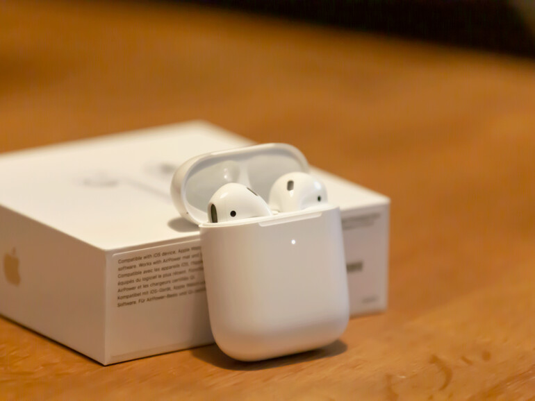 AirPods „2“ mit Ladehülle