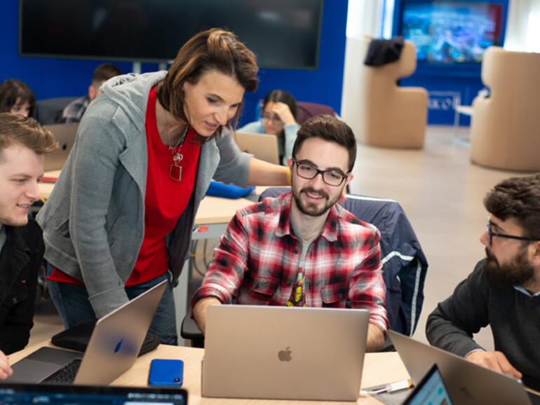 von links nach rechts: Andrea SANDOMENICO (Italien), Roberta ALBANESE (Lehrer), Simone PUGLIESE (Italien); Roberto CAPUTI (Italien)