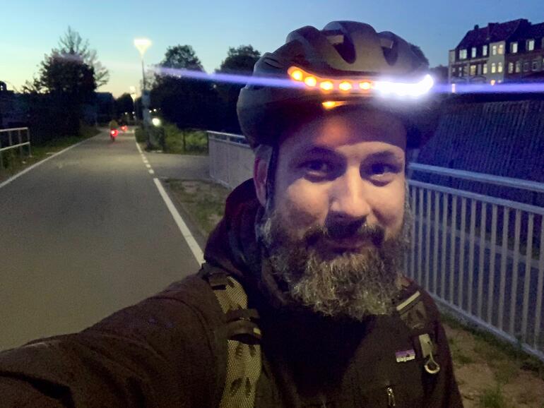 Zur Probefahrt geht es auf die brandneue Veloroute 10 in Kiel