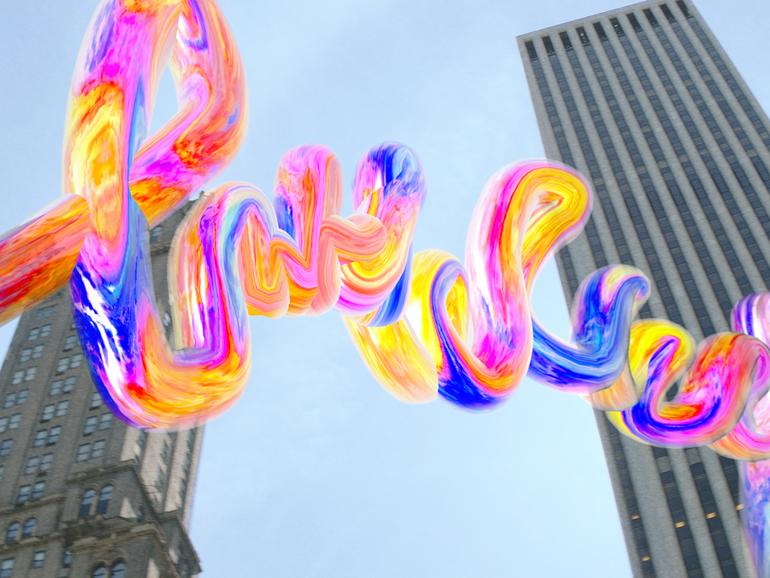 Pipilotti Rists &quot;International Liquid Finger Prayer&quot; lädt Teilnehmer dazu ein, ein schillerndes Objekt durch Weltstädte zu verfolgen.