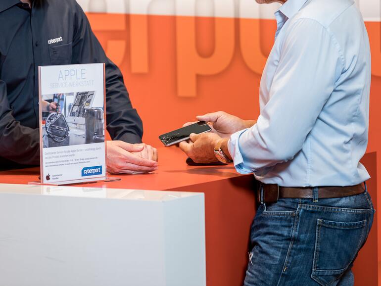 Service vor Ort: Reparaturtermine in den Cyberport-Ladengschäften lassen sich über die Apple-Website vereinbaren.