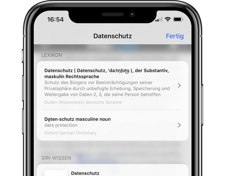 Wer Probleme beim Lesen hat, kann auf dem iPhone und iPad die eingebaute Sprachausgabe nutzen.