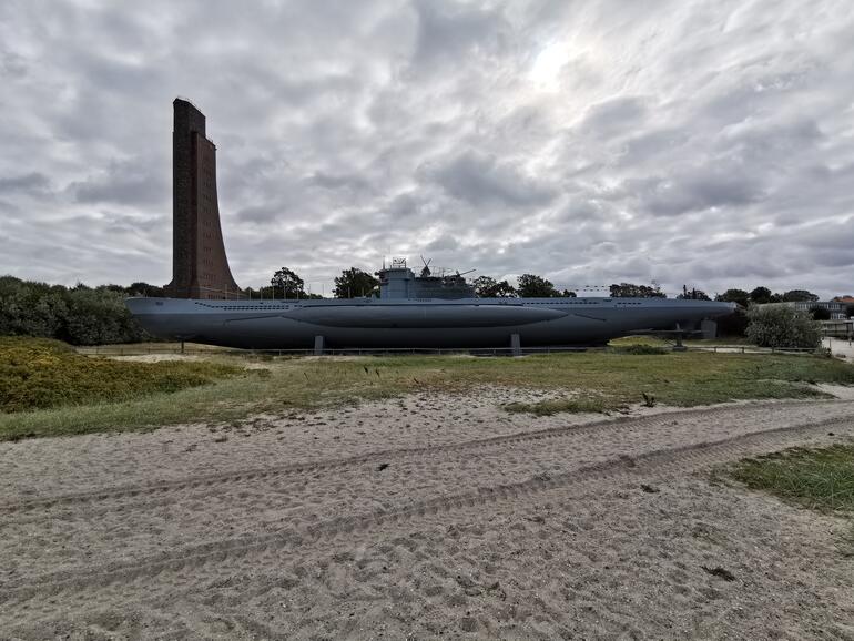 Für den ersten Kameratest haben wir die Smartphones ein U-Boot so weitwinklig fotografieren lassen, wie es eben geht. Natürlich immer vom selben Standpunkt aus. Den Anfang macht das Huawei P30 Pro.