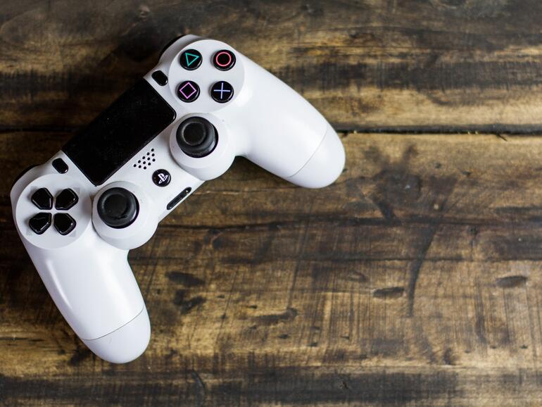 PlayStation4Controller am iPhone, iPad, Apple TV oder Mac verwenden