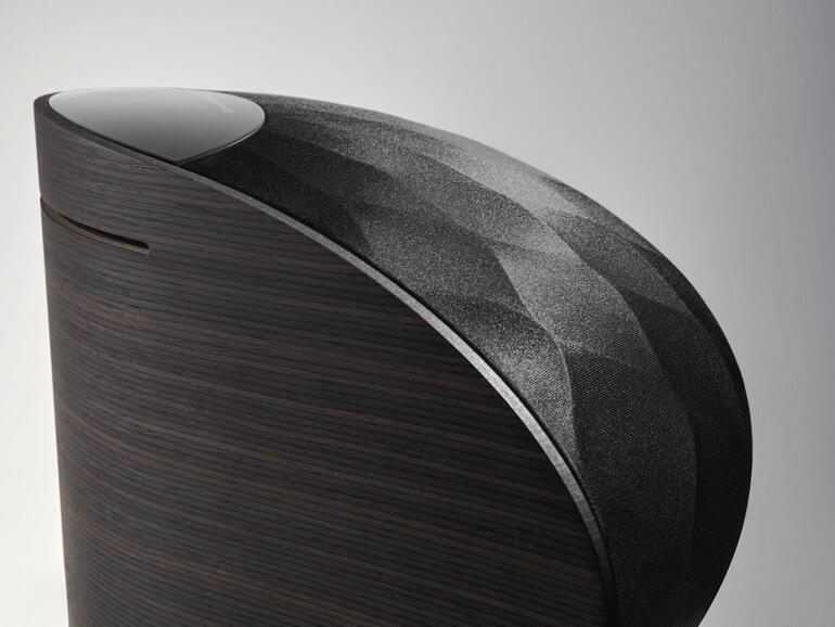 Designtechnisch lehnt sich Bowers &amp; Wilkins gerne mal aus dem Fenster. So auch bei der Formation Wedge.