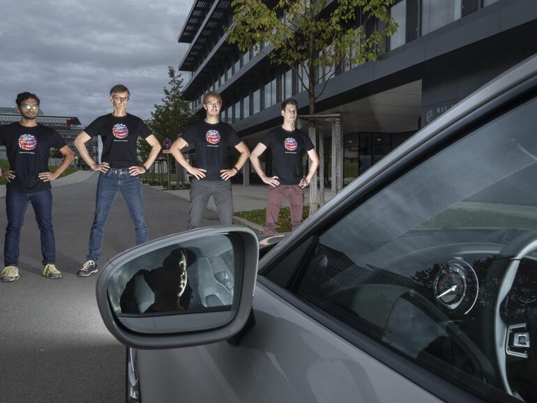 Von links nach rechts: Anurag Ranjan, Michael J. Black, Andreas Geiger and Joel Janai.