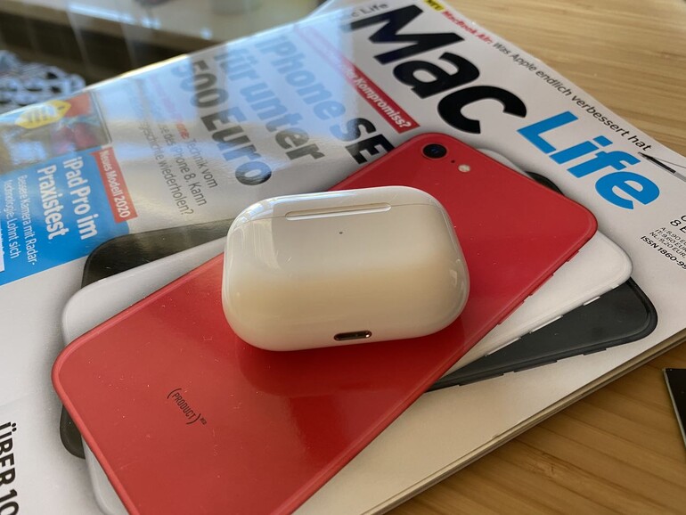 Neben den AirPods könnten grundsätzlich alle Geräte mit Qi-Funktion geladen werden