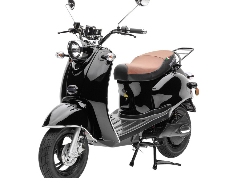 Nova Motors eRetro Star