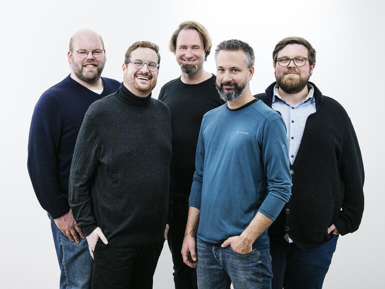Das Kern-Team von Mac Life [v.l.n.r.]: Sebastian Schack, Stefan Molz, Thomas Raukamp, Sven T. Möller und Caspar von Allwörden.