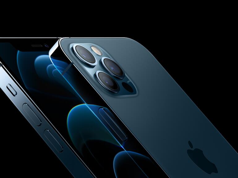Das iPhone 12 Pro kann man jetzt bestellen, ab dem 23. Oktober startet die Auslieferung und die Verfügbarkeit im Handel vor Ort.