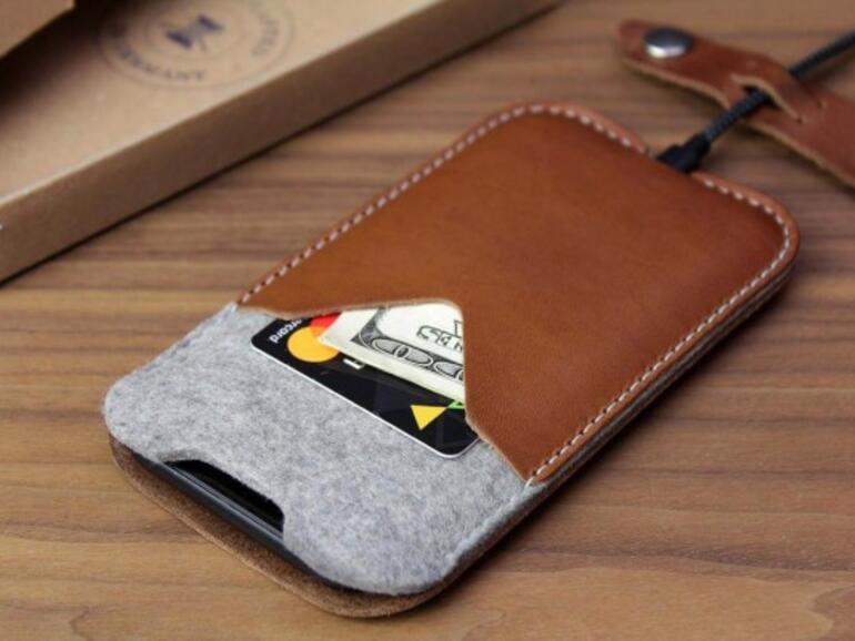 iPhone-Hüllen zum Einschieben gibt es auch schon für das iPhone 12.