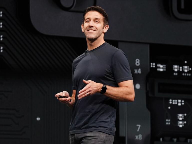 John Ternus wird dem Vorstand von Apple als Senior Vice President of Hardware Engineering beitreten.