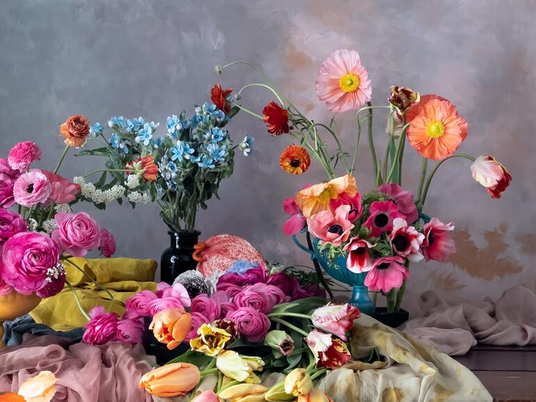 Aufgenommen mit dem iPhone 12 Pro Max von Nathan Underwood. Blumenarrangements von Kiana Underwood.