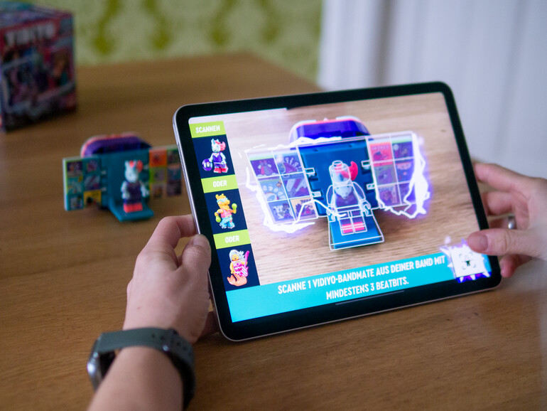Vor jeder Aufnahme muss ein Bandmitglied gescannt werden.