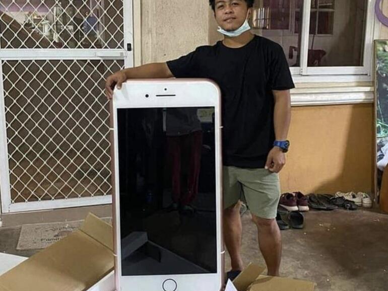 Der iPhone-Tisch, der ein iPhone 7 sein sollte.