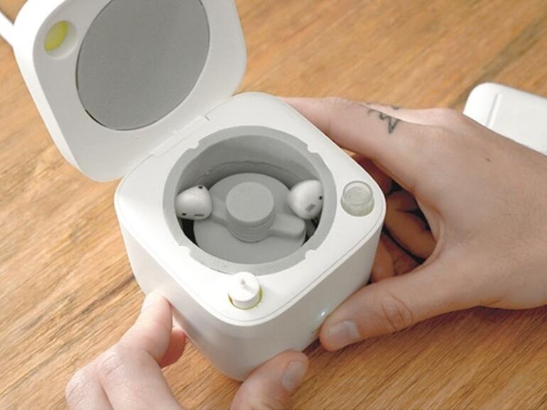 AirPods können mit der Cardlax EarBuds Washer Waschmaschine gereinigt