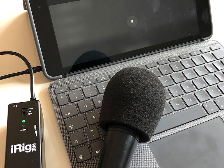 Mit dem richtigen Zubehör machst du dein iPad zum mobilen Podcast-Studio.