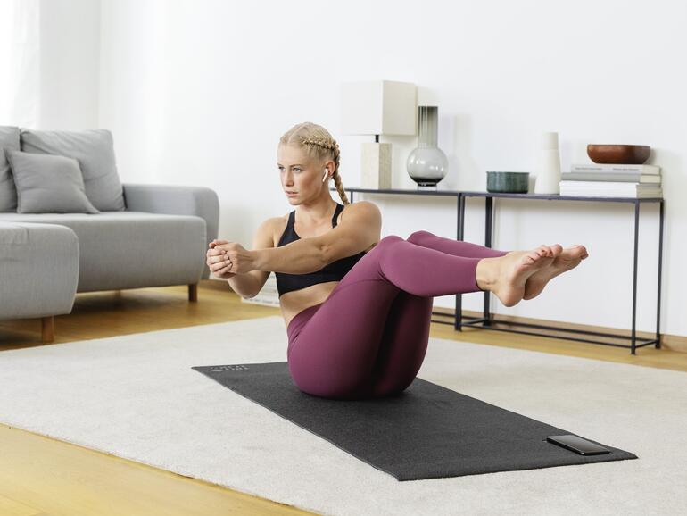 Wem die Eigenmotivation zum Sport schwerfällt, braucht Apps, Geräte, Spiele oder auch Gadgets, um sich ins Training im Eigenheim zu stürzen.