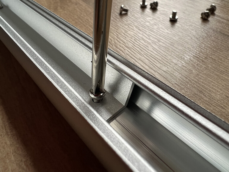 Alles, was du für die Montage benötigst, liegt bei.