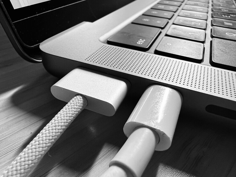 Die neuen MacBook-Pro-Modelle verfügen wieder über MagSafe