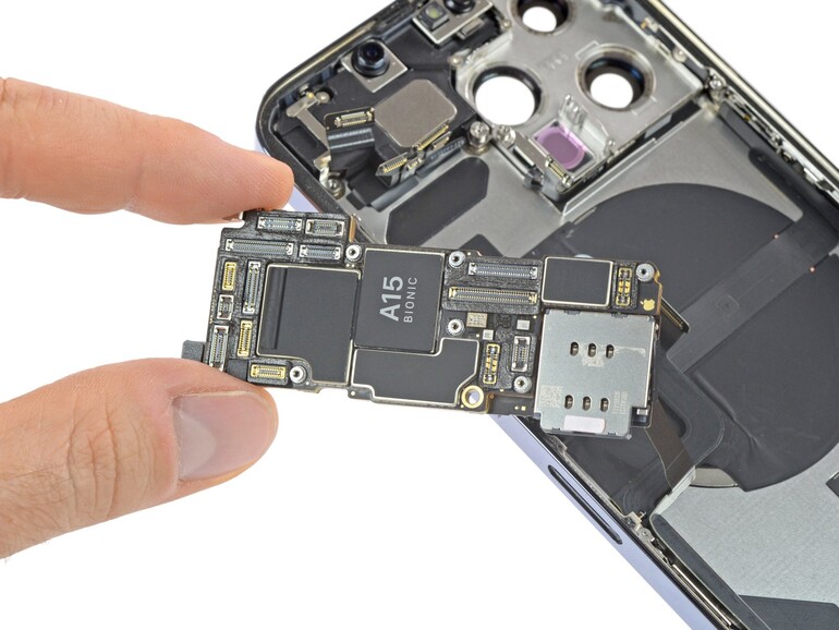 iFixit nahm das iPhone 13 Pro bereits auseinander.
