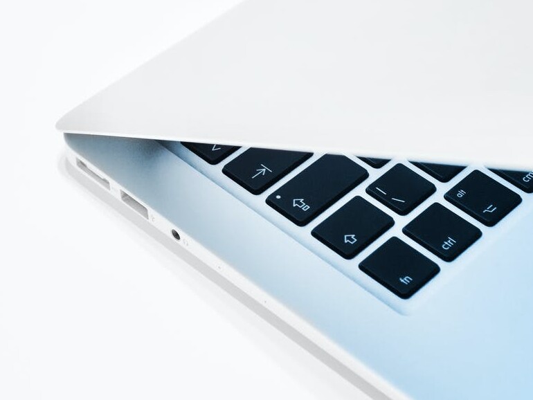 MacBooks könnten neue Funktionen wie UWB bekommen.