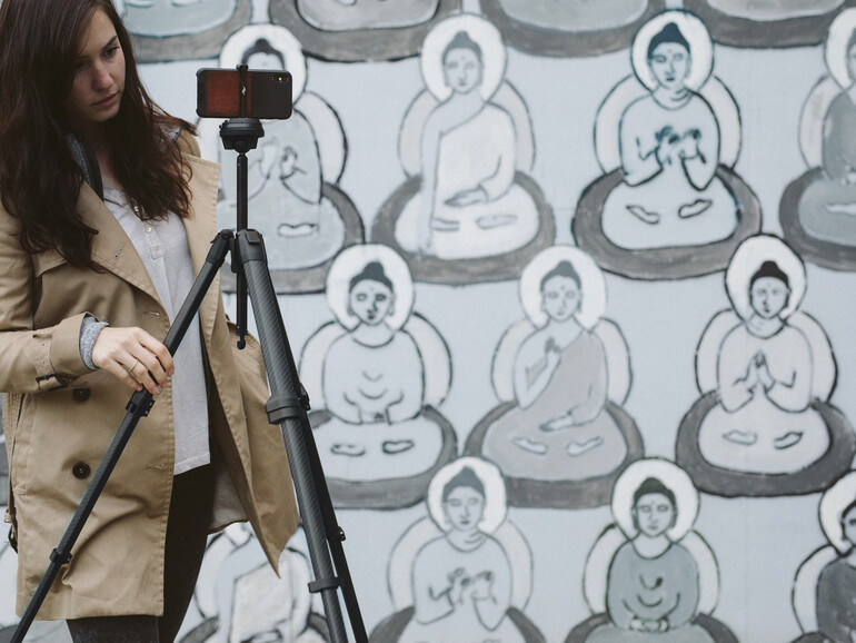 „Technik, die begeistert“ und „Geiz ist geil“ schließen einander aus, für das Travel Tripod von Peak Design werden mindestens 400 Euro fällig.