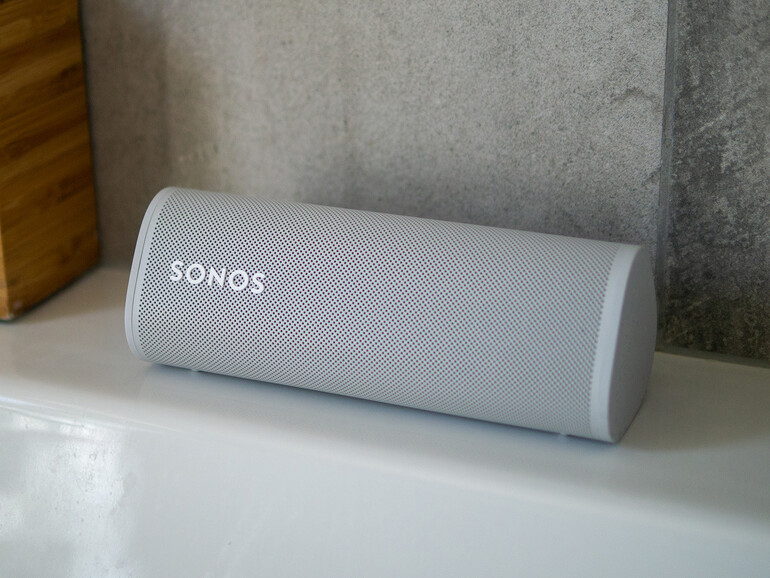 Mit dem Sonos Roam SL hörst du Musik überall da, wo du es gerne möchtest.