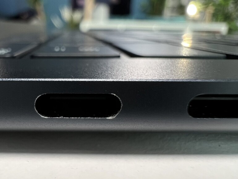 Abgeplatzte Farbe am MacBook Air