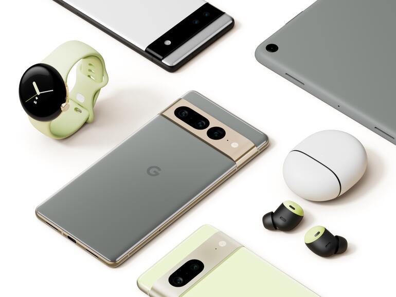 Nahtlos verzahnt wie sonst nur der Reigen der Apple-Geräte: die Pixel-Smartphones, die Pixel-Buds-In-Ears, die im Herbst lieferbare Pixel Watch sowie das für 2023 angekündigte Pixel Tablet. Auch Chromebooks passen in diese direkt kommunizierende Google-Familie.