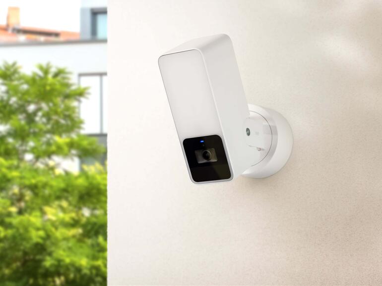 Die Outdoor Cam ist bald auch in weißer Farbe verfügbar
