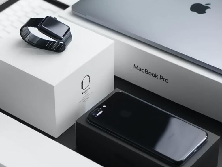 Comspot und topi lassen Geschäftsleute Geräte mieten.