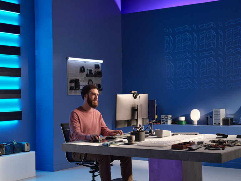 Bluetooth bei Maus, Tastatur & Co. reduziert kabelinduzierte Unordnung auf dem Schreibtisch enorm.