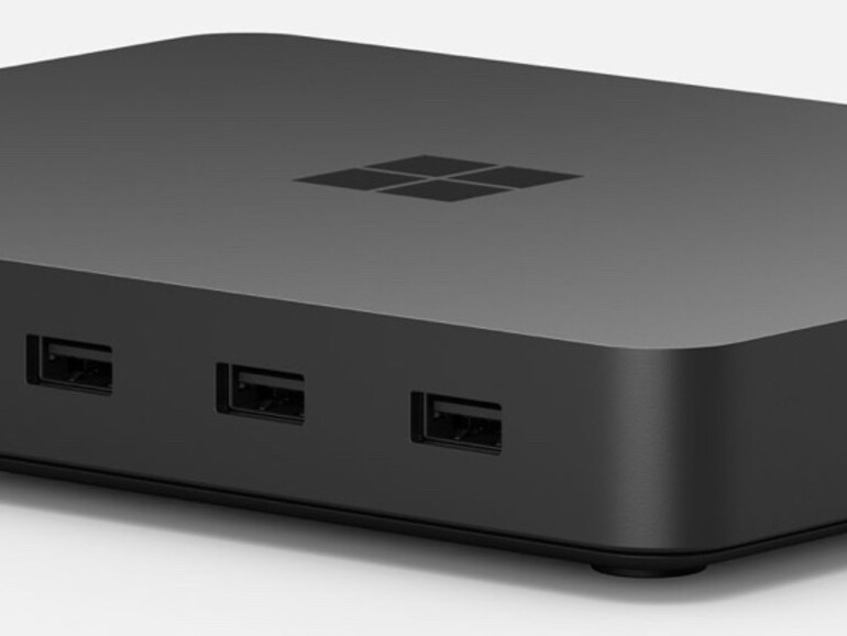 Sogar die Farbe stimmt: Die „Project Volterra“-Hardware sieht dem Mac mini zum Verwechseln ähnlich. Auf der Gehäuseseite warten zwei USB-C- und auf der Rückseite drei USB-A-Anschlüsse der Generation 3.2 auf Verbindung. Hinzu kommt eine Ethernet-Schnittstelle.