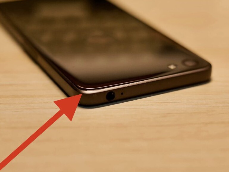 So eine Kante könnte das iPhone 15 Pro haben