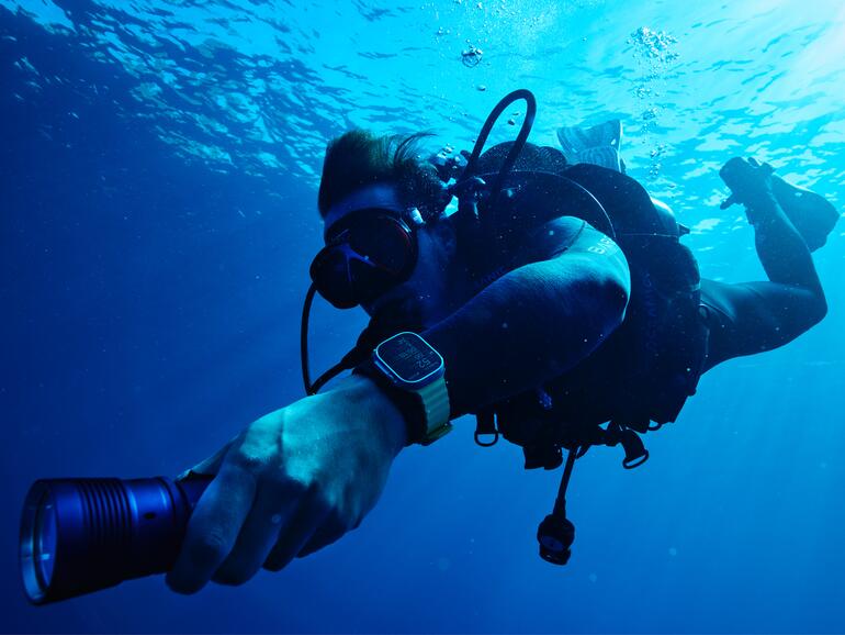 Die Oceanic+ App für Sporttaucher:innen ist ab heute für die Apple Watch Ultra im App Store erhältlich.