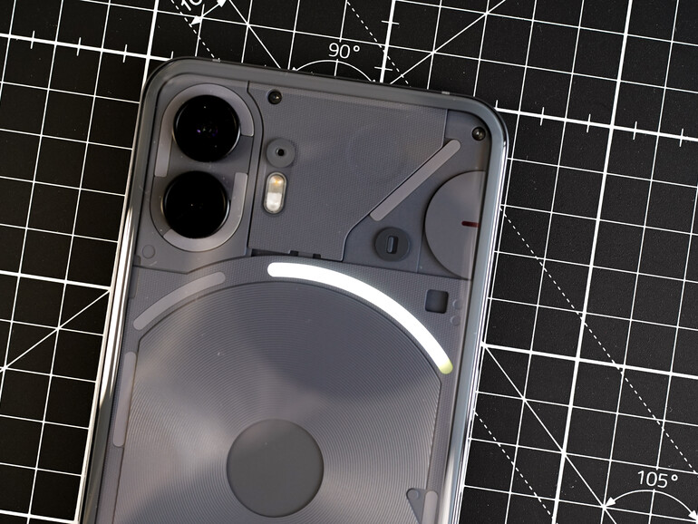 Auch als Timer lassen sich die Glyphen genannten LED-Elemente nutzen.